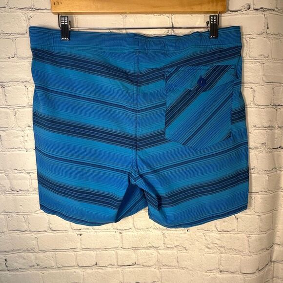 Patagonia Stretch Wavefarer Volley Shorts 16" Mens Medium Blue Striped Board - Picture 4 of 9
